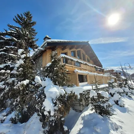 Le Samovar Hotel 4*